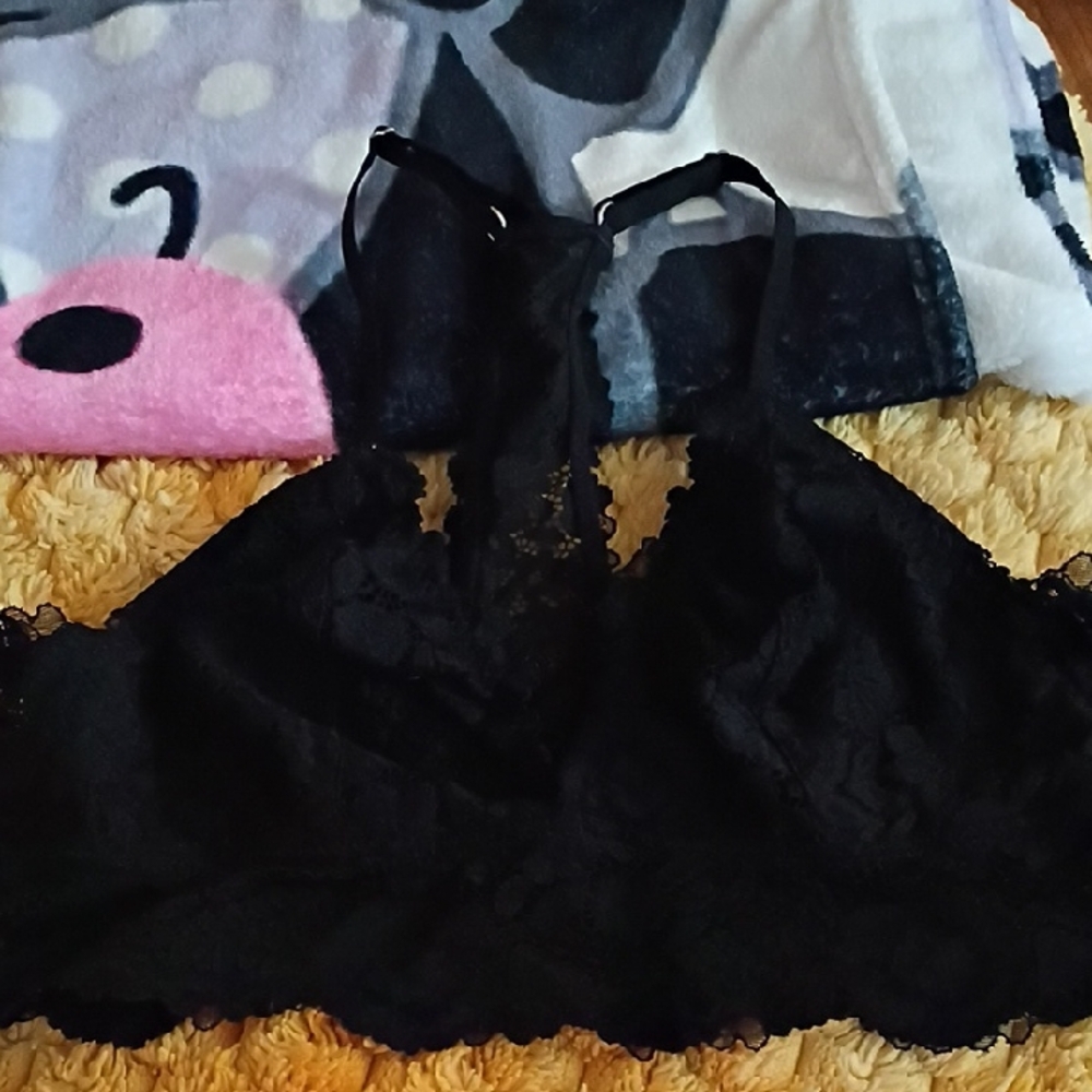 Elegant Black Lace Bralette